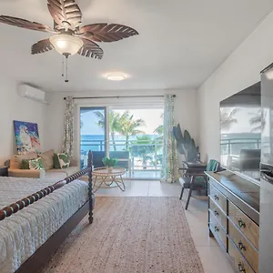  Apartment House - Luxe - Ocean View